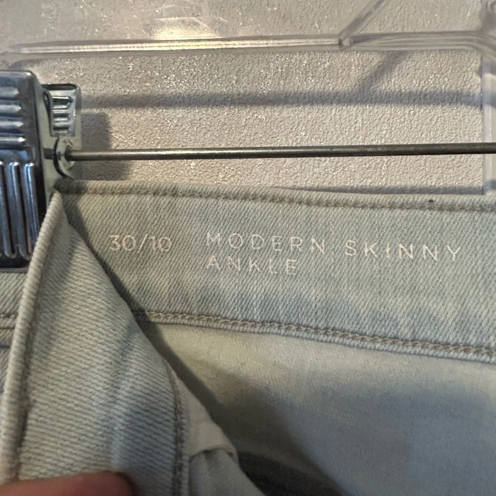 LOFT | Light Blue Denim Jeans | Size
